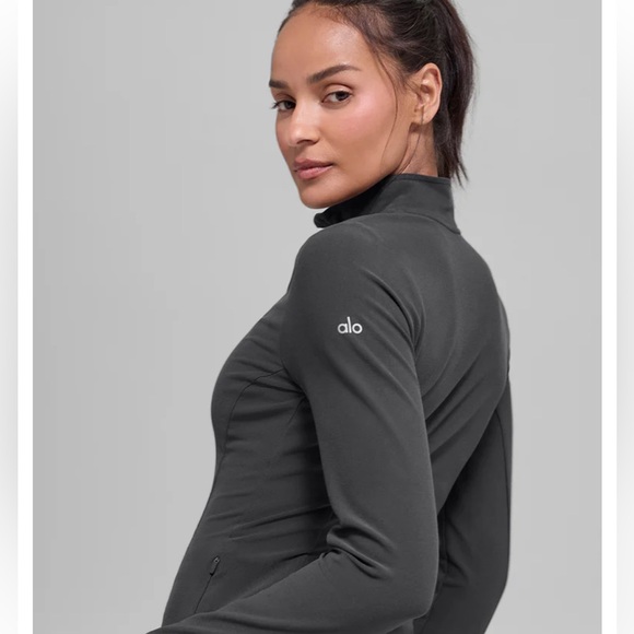 ALO Alosoft 1/2 Zip Rapid Pullover - Picture 3 of 5